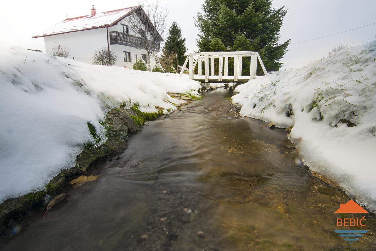 Lake House Bebic 库普雷斯 外观 照片